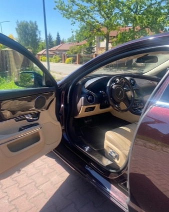 Jaguar XJ cena 48000 przebieg: 231000, rok produkcji 2010 z Radom małe 154